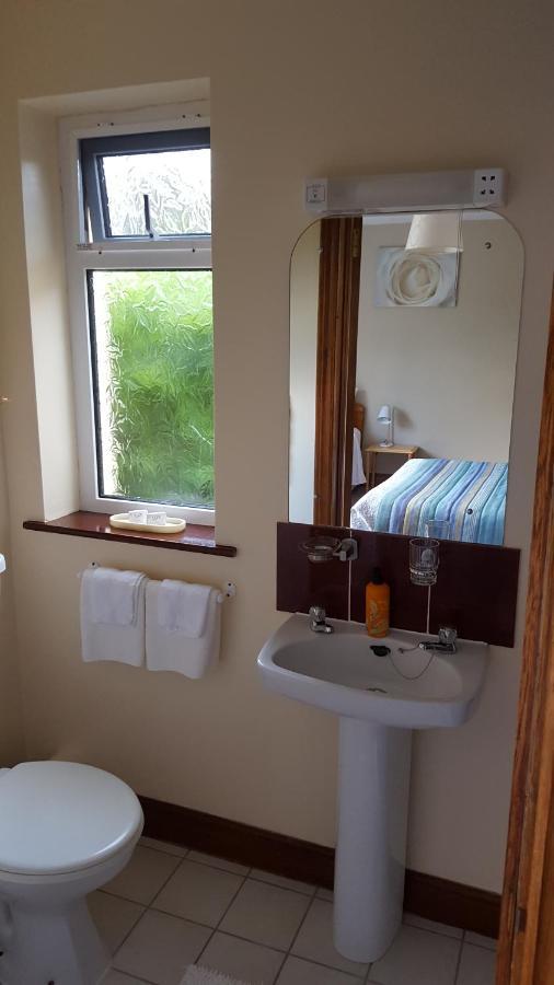 Riverwalk House B&B Oughterard Ngoại thất bức ảnh